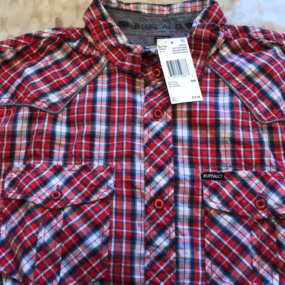 NEW Mens Red Plaid short sleeve (M)